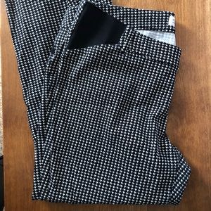 Old Navy Pixie Maternity Pants - size 14